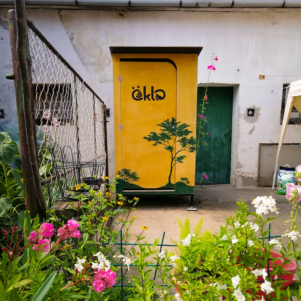 Gartentoilette_tiny_01