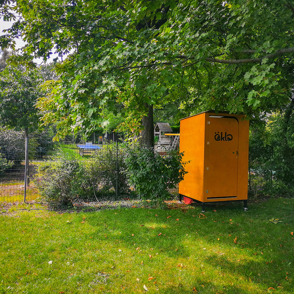 Gartentoilette_tiny_02
