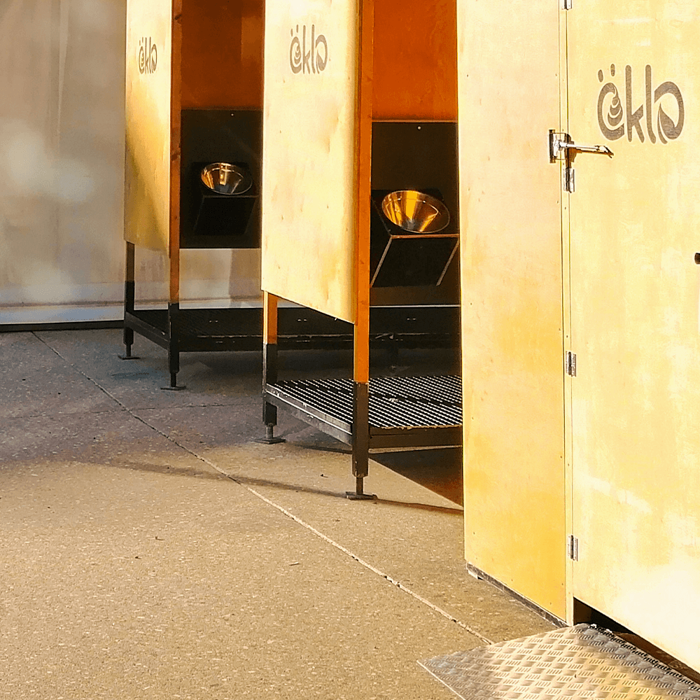 Urinal_Eisengestell_square_01